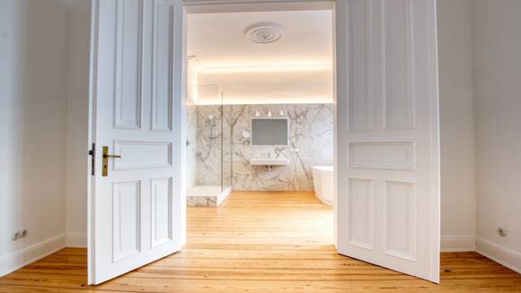 DREAMHOUSE Immobilien: Einzigartige Altbauwohnung für Anspruchsvolle Singles oder Paare DREAMHOUSE Immobilien: Einzigartige Altbauwohnung für Anspruchsvolle Singles oder Paare