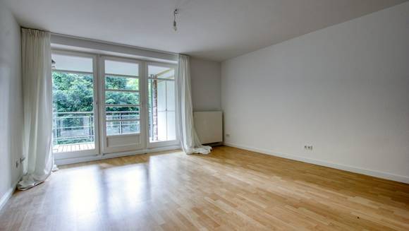 DREAMHOUSE Immobilien: Ruhe, Komfort und eigener Tiefgaragenplatz DREAMHOUSE Immobilien: Ruhe, Komfort und eigener Tiefgaragenplatz