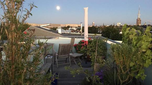 DREAMHOUSE Immobilien: Altbaucharme trifft Dachterrassenglück DREAMHOUSE Immobilien: Altbaucharme trifft Dachterrassenglück